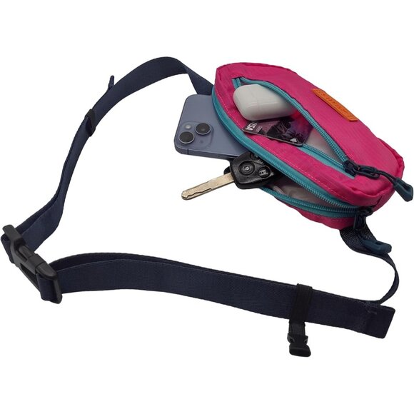 Small Cross Body Bag Unisex Fuchsia Zipper Compact Lightweight - Picture 3 of 9
